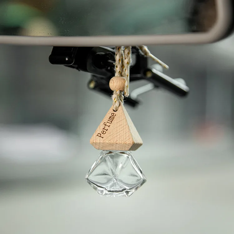 ขวดน้ำหอมปรับอากาศในรถยนต์ 10  - Perfume Fragrance World บทวิจารณ์และราคา